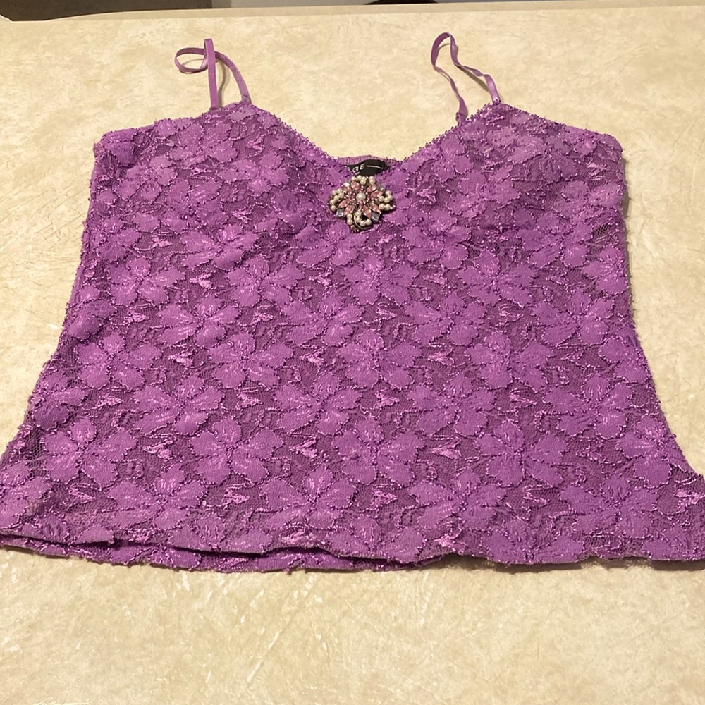 Rampage purple lace cami w/brooch